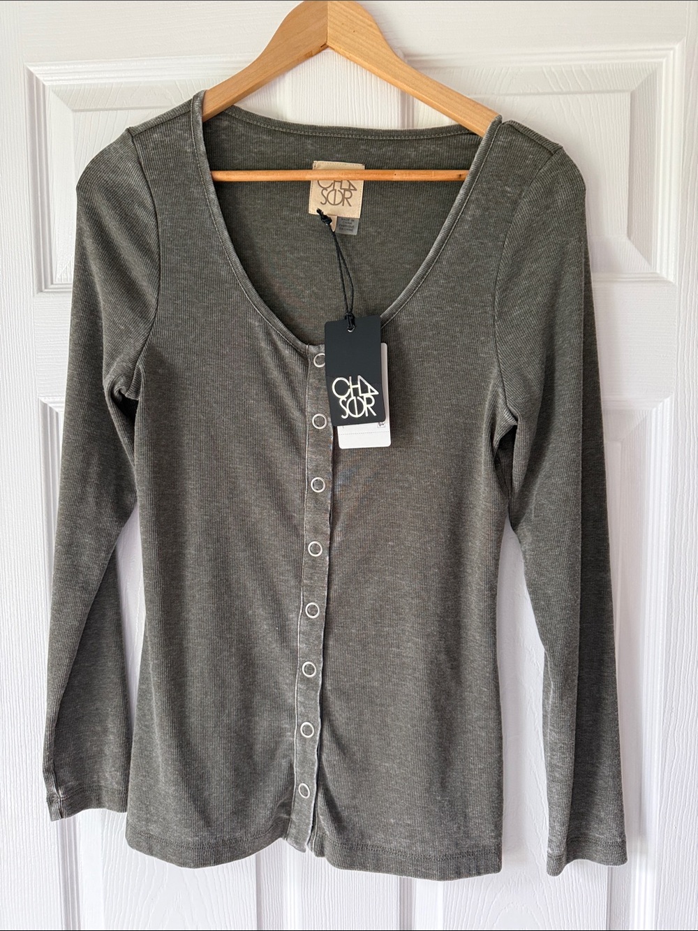 NWT Chaser Women's Olive Green Long-Sleeve Snap-Front Top Large